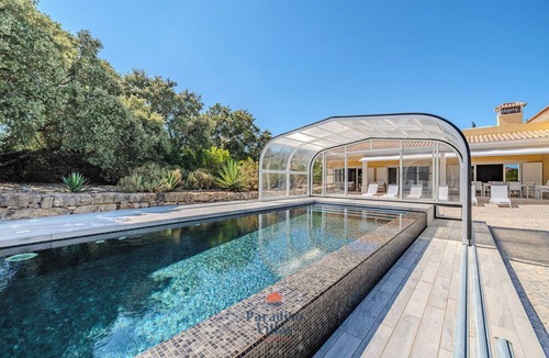 Sao Clemente Villa | Elegant Villa with Private Pool and Games Room