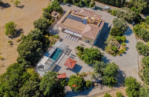 Sao Clemente Villa | Elegant Villa with Private Pool and Games Room