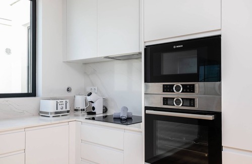 Fuseta Apartment | Elegant Waterfront Condo in Fuseta