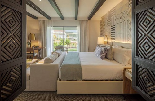 Tor Hotel | Experience Comfort & Style in a Mountain-View Room Perfect for Relaxation