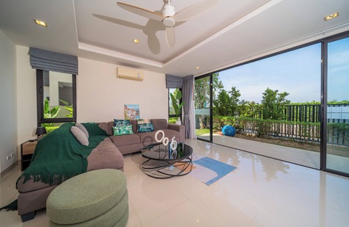 Laguna Villa | Fabulous 5-bedroom villa in laguna perfect for families