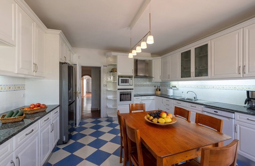 Pata de Baixo Villa | FAMILY VILLA RENTAL - PRIVATE POOL