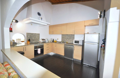 Almancil Villa | Fantastic outdoor area, private pool, Tennis Court & Golf Practice Facility