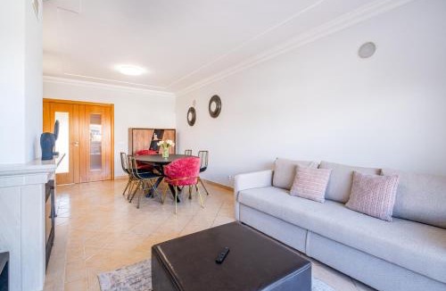 Albufeira Apartment | Farmvillage by SignatureStays