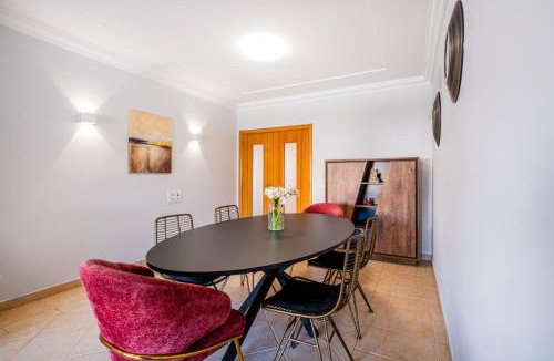 Albufeira Apartment | Farmvillage by SignatureStays