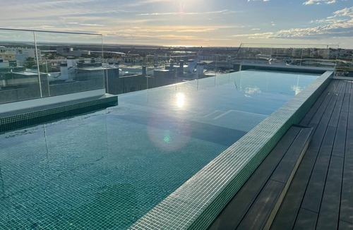 Faro Apartment | Faro - Panoramic Pool - Private Jacuzzi, 115 m² terrace, infinity pool