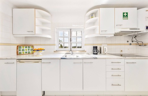 Vale de Parra Apartment | Flat Estrelicia OCV - Pool & Private Parking
