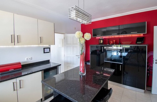 Poco Partido Villa | Gated property - private pool -children's play area, WIFI/TV-Air conditioning
