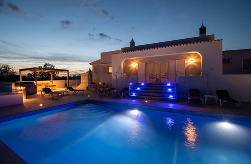Poco Partido Villa | Gated property - private pool -children's play area, WIFI/TV-Air conditioning