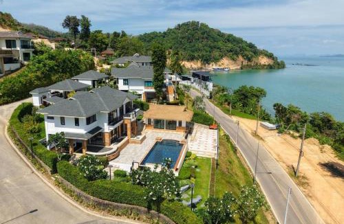 Pa Klok Villa | Golden Horizon Villa