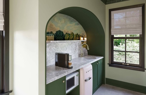 New Buffalo Villa | Goldenrod -Upscale 2 Bedroom at Petite Acres