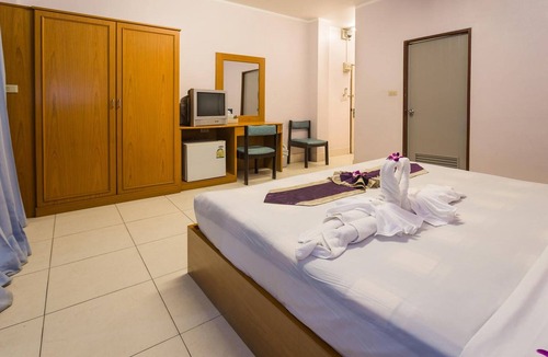 Nanai Road House | Guesthouse Belvedere - Lovely Room for 2 People, free Ac and Wi-fi