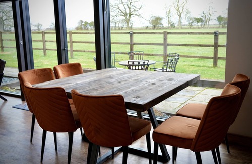 Bourn House | High quality barn conversion near Cambridge to enjoy countryside & city
