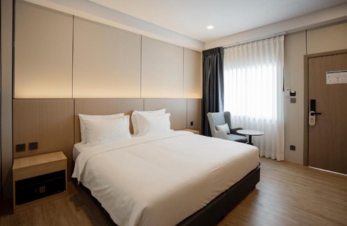 Talat Nuea Hotel | HippoTel Khaorang Phuket Town