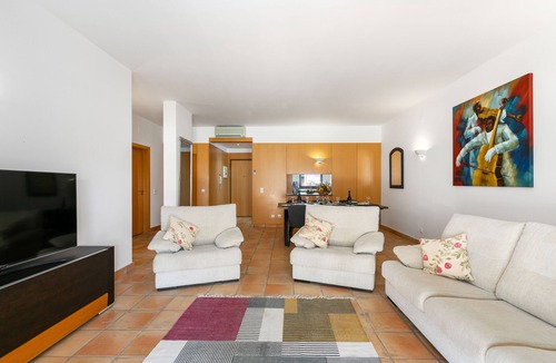 Albardeira Apartment | Holiday Apartment "Marina Park" with Private Terrace, Shared Pool & Wi-Fi