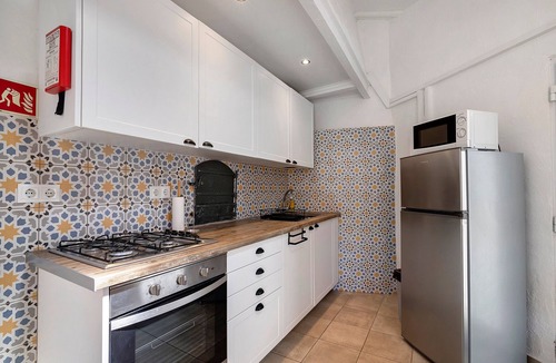 Sao Bras de Alportel House | Holiday Home 'Quinta Da Horta - The Bakehouse' with Wi-Fi and Air Conditioning