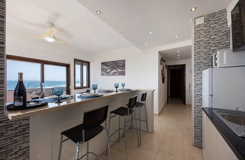 Alvor Apartment | Holiday Home 'Alvor Magnificent Beach View' with Sea View, Balcony and Wi-Fi