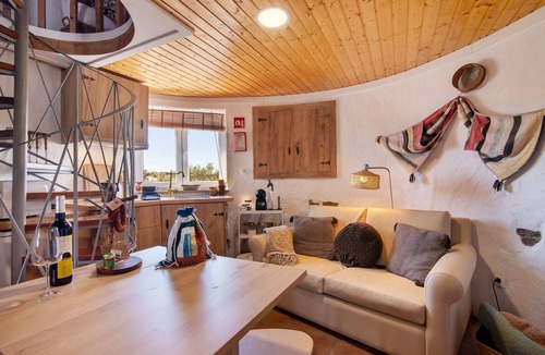 Cortelha House | Holiday Home 'Casa Moinho Da Eira' with Mountain View, Wi-Fi and Air Conditioning