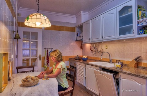 Poco Partido House | Holiday Home 'Jo's Place' with Shared Pool, Private Terrace and Wi-Fi