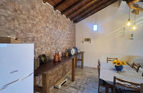 Alcoutim House | Holiday Home 'Paraiso Dos Avós' with Mountain View, Terrace & Wi-Fi
