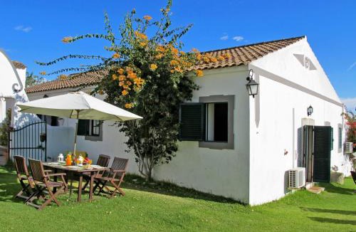 Moncarapacho e Fuseta House | Holiday Home Quinta da Murteira-3 by Interhome