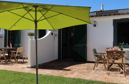 Moncarapacho e Fuseta House | Holiday Home Quinta da Murteira - FUZ107 by Interhome