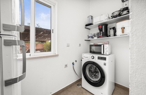 Silves House | Holiday Home 'Vila Pedra' with Mountain View, Wi-Fi and Air Conditioning