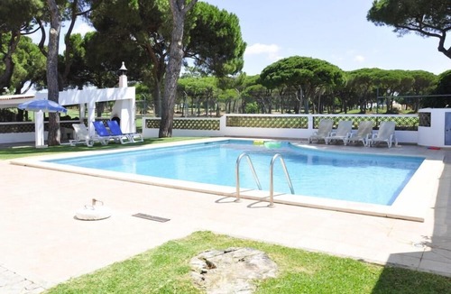 Quarteira House | holiday home, Vilamoura