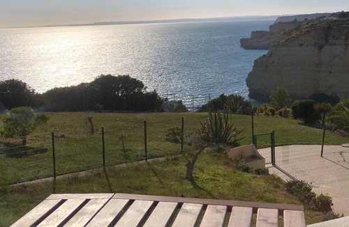Vale de Centianes Apartment | Homerez - 50 m away from the beach! Amazing appartement for 4 ppl. at Carvoeiro