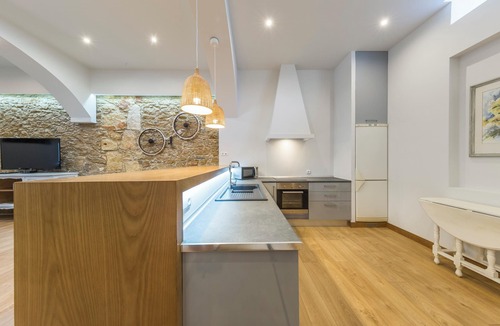 Olhao Villa | Homerez - Villa in Quelfes + Sea view