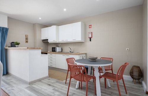 Correeira Apartment | Hopstays - Albufeira Olympics with pool