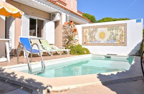 Quarteira Villa | Horacio Villa is located near the center of Vilamoura