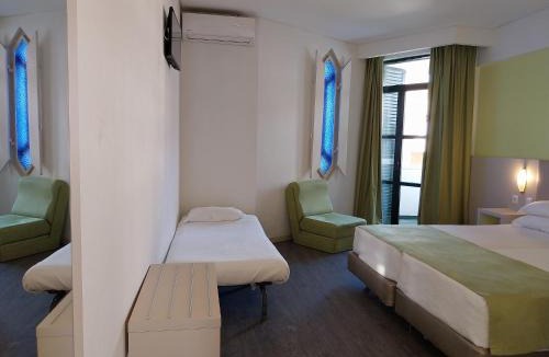 Vila Real Santo Antonio Hotel | Hotel Navegadores