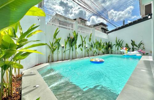 Patong Villa | House 148 Patong Pool Villa 4BR Near Beach