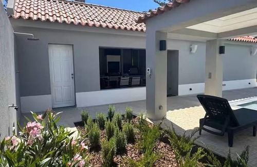 Faulha Villa | House with garden & pool near the beach