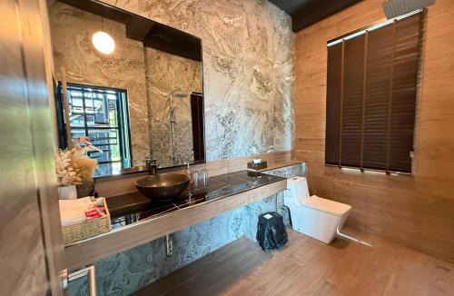 Lang Suan House | Huather villa & cafe หัวเท่อวิลล่า