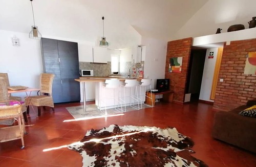 Areias de Sao Joao Villa | Ideal for families, 3 bedrooms, 2 bathrooms, pool, wifi, A/C