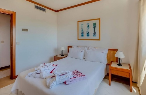 Areias de Sao Joao Hotel | Ideal Mix of Comfort and Value! 2 Swimming Pools, Spa & Wellness, Free Parking!