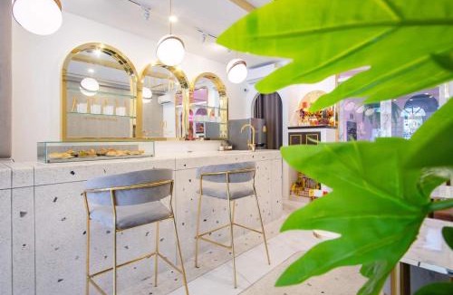 Old Phuket Town Hotel | Isara Boutique Hotel and Cafe