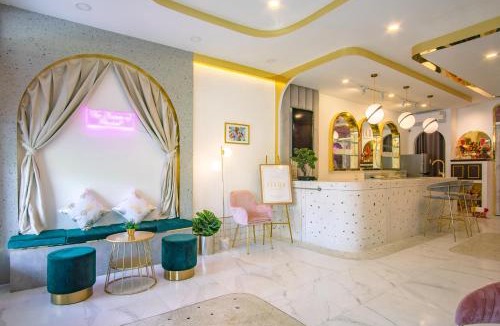 Old Phuket Town Hotel | Isara Boutique Hotel and Cafe