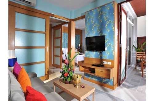 Khao Lak Villa | Jacuzzi Villa in Khao Lak with a romantic outdoor Jacuzzi JV#9