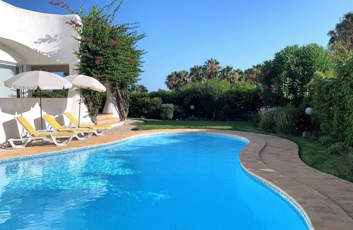 Albufeira Villa | JULY PROMOTION Beautiful villa, private pool, sea view, 5min beach, AC, fastWifi