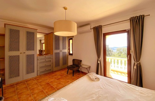 Sao Bras de Alportel Villa | Klassieke Villa met Zwembad en Mooi Uitzicht