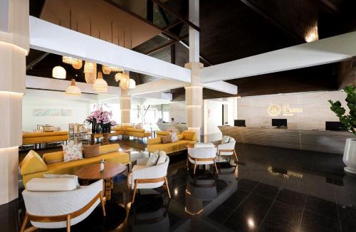Khuekkhak Hotel | La Solaya Khao Lak