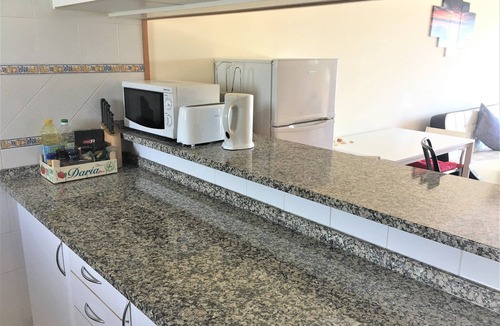 Albardeira Apartment | LAGOS apartment *Pool, Wifi, Aircon etc* Close to the beach and Marina!