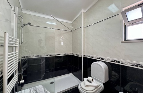 Lagos City Center House | LAGOS TYPICAL HOUSE by HOMING