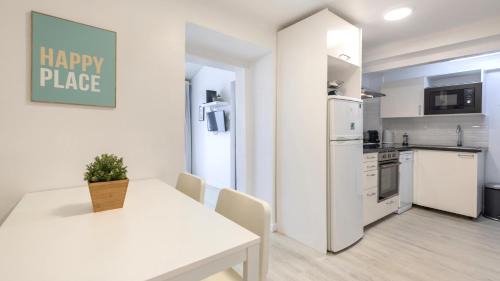 Santa Engracia Apartment | Lisbon City Apartment with Patio by LovelyStay
