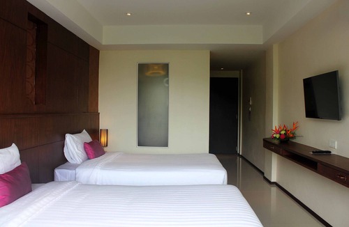 Talat Yai Hotel | Lub Sbuy House