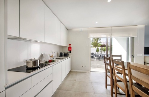 Areias de Sao Joao Villa | Luxury 6BR Villa Margarida | Pool, Hot Tub & Walk to Albufeira Strip