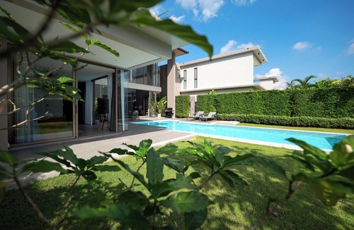 Cherngtalay Villa | Luxury Family 4BR Villa Bang Tao, 12m Pool & Garden